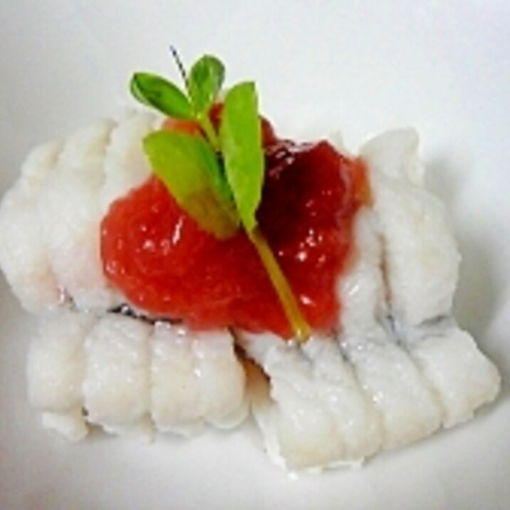 鱧の湯引き 梅ドレッシングかけ